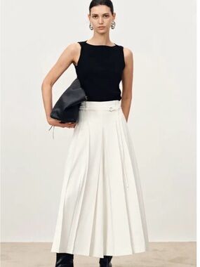 Fabrique Cream Pleated Maxi Pants with Belt Detail. Exclusively collection